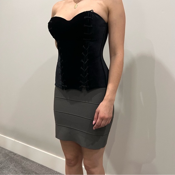 BCBG bandage pencil skirt - Picture 4 of 4